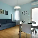 Welc-om Santo Apartman *